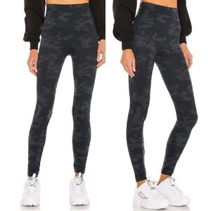 Spanx Camo Leggings High Rise Tummy Control Look At Me Now Seamless Size XS Boho